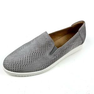 Naturalizer Gray Bonnie Suede Slip On Flats size 8.5